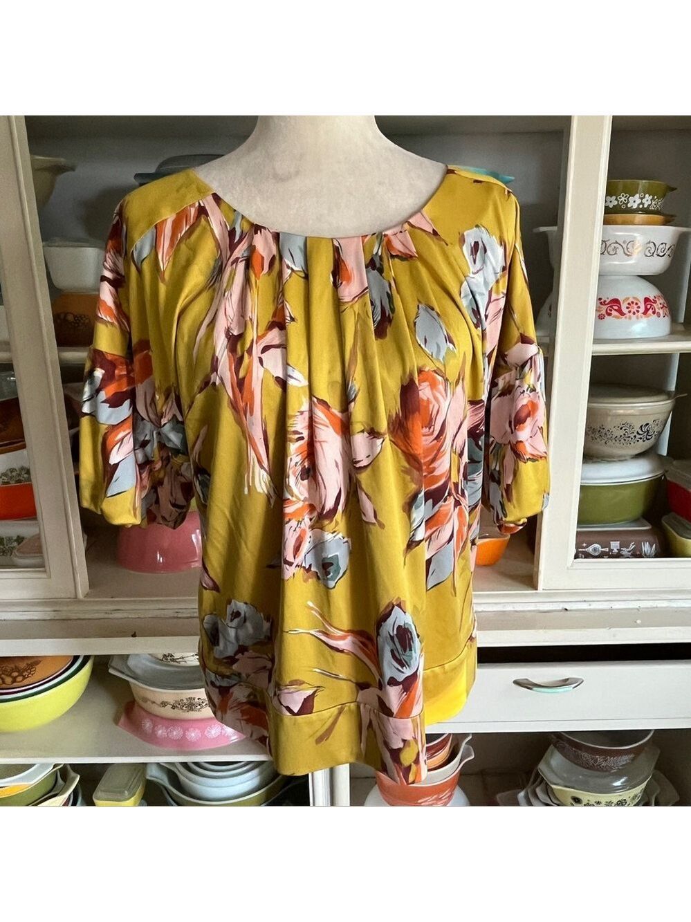 St. John SoCa Yellow Silk Floral Top - Size Medium